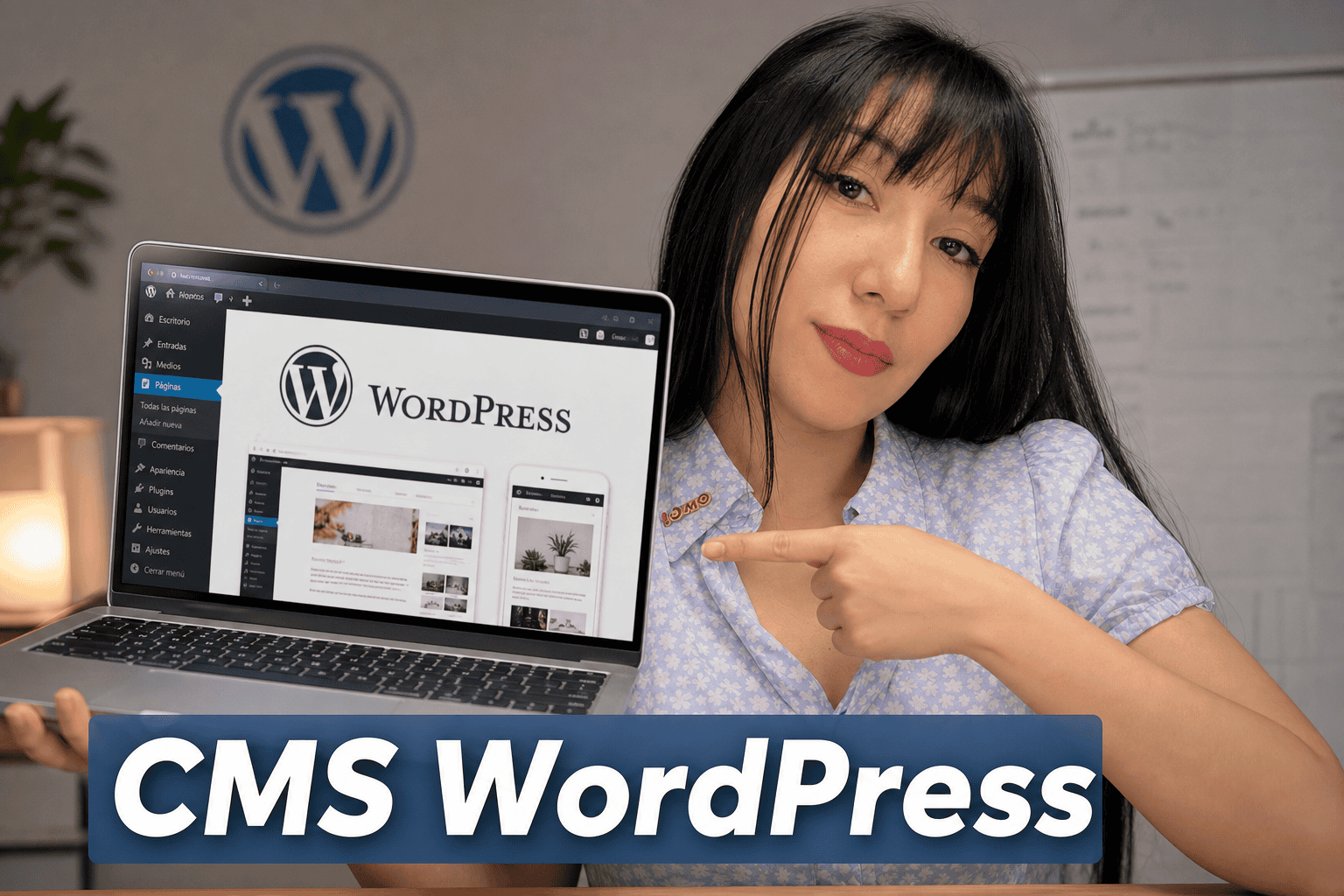 Mujer mostrando WordPress en ordenador portátil